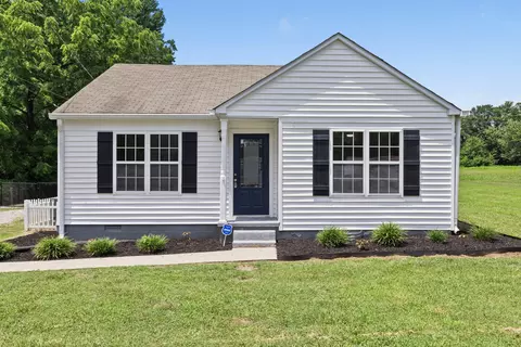 105 Central Ave, Portland, TN 37148