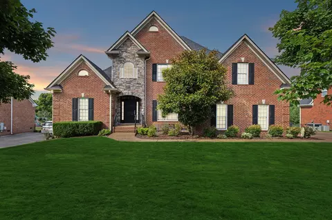 1009 St Hubbins Dr, Spring Hill, TN 37174