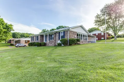 200 Lee Ave, Woodbury, TN 37190