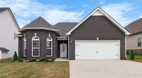 413 Ayden Ln, Clarksville, TN 37042