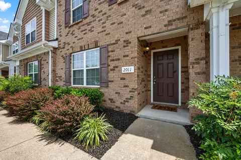 2011 Debonair Ln, Murfreesboro, TN 37128
