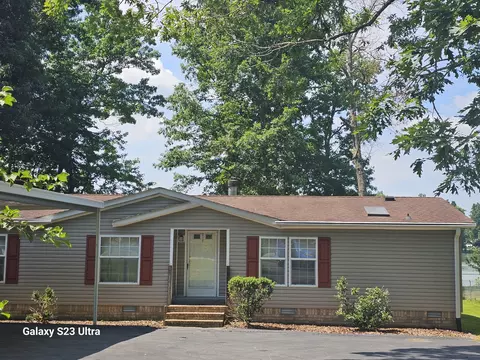 1538 Lakeshore Dr, Beechgrove, TN 37018