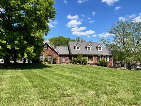 305 Arlington Rd, Lebanon, TN 37087