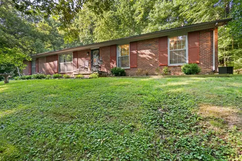 418 Winding Way Rd, Clarksville, TN 37043