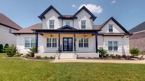 609 Reichert Ct, Murfreesboro, TN 37130