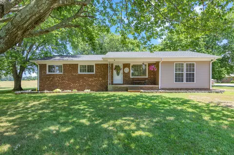 8997 Old Kentucky Rd, Sparta, TN 38583