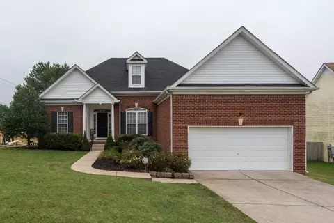 2102 Loudenslager Dr, Thompsons Station, TN 37179