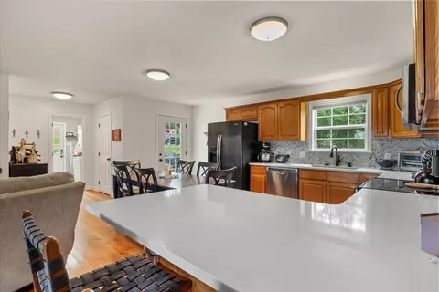 Kitchen - 1050 Glendale Dr, Dickson, TN 37055 photo 3 of 4