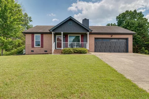 2130 N Fork Dr, Soddy Daisy, TN 37379
