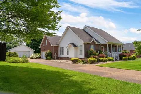 194 Cherry Ln, White House, TN 37188