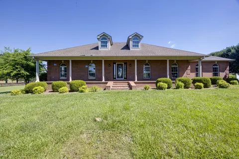 7556 Clay Gregory Rd, Orlinda, TN 37141