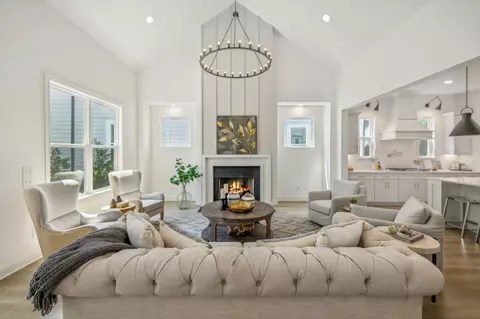 Living - 2019 Cabell Dr, Franklin, TN 37064 photo 6 of 6