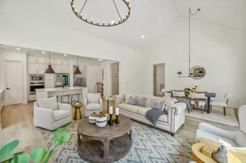 Living - 2019 Cabell Dr, Franklin, TN 37064 photo 5 of 6