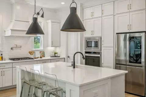Kitchen - 2019 Cabell Dr, Franklin, TN 37064 photo 2 of 6