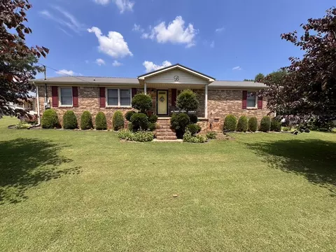 900 Mcclure Cemetery Rd, Huntland, TN 37345