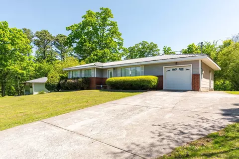 273 Crest Dr, Ringgold, GA 30736 photo 3