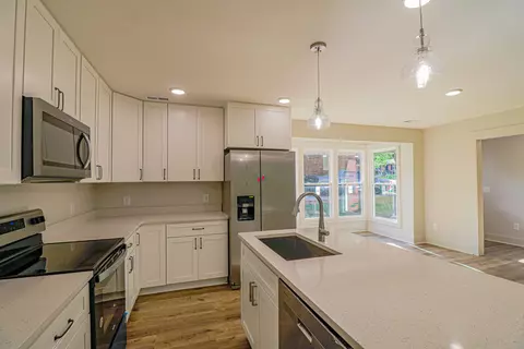 107 Redleaf Pl, Jackson, TN 38305 photo 1