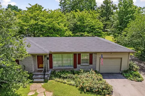 605 Westwood Dr, Mcminnville, TN 37110