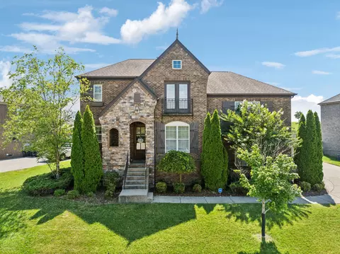128 Ervin St, Hendersonville, TN 37075