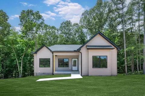 3921 Hwy 47 N, Charlotte, TN 37036