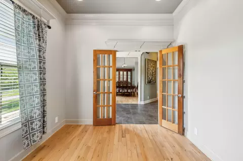 Entry Way - 118 Tom Walker Dr, Beechgrove, TN 37018 photo 3 of 8