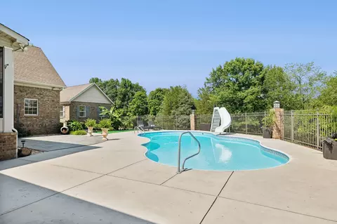 Exterior - 118 Tom Walker Dr, Beechgrove, TN 37018 photo 9 of 20