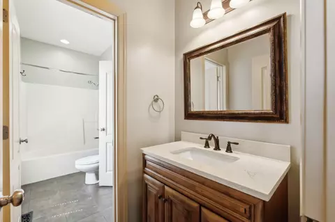 Bath - 118 Tom Walker Dr, Beechgrove, TN 37018 photo 5 of 9