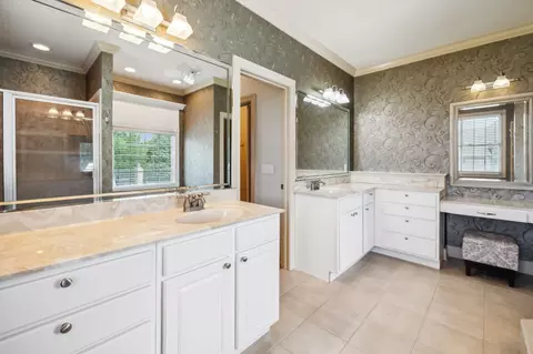 Bath - 118 Tom Walker Dr, Beechgrove, TN 37018 photo 3 of 9