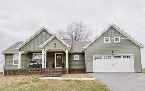 14910 Old Kentucky Rd, Walling, TN 38587