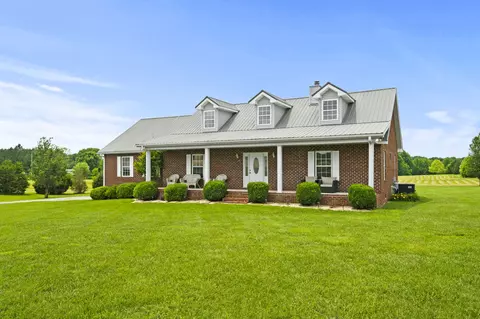 261 Freeland Rd, Portland, TN 37148