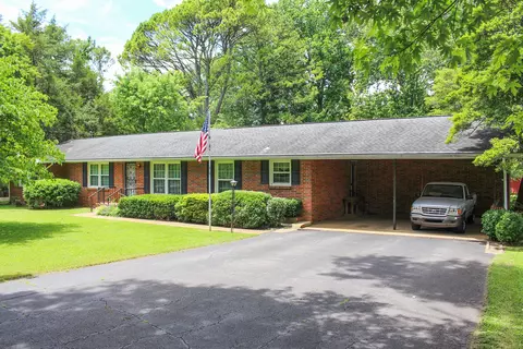 1022 Houston Dr, Murfreesboro, TN 37130