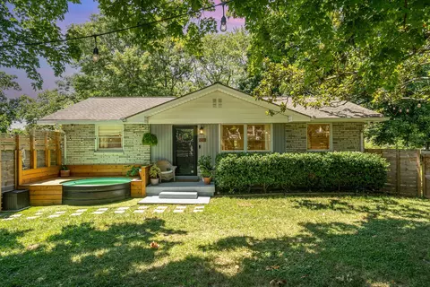 601 Whispering Hills Dr, Nashville, TN 37211