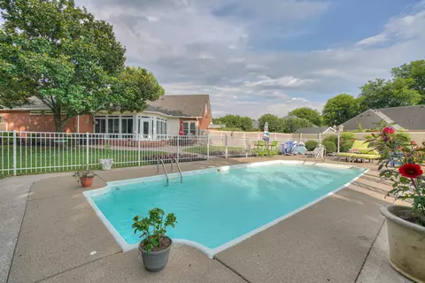1914 Chartwell Ct, Murfreesboro, TN 37130