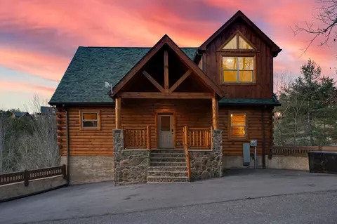 2162 Bear Haven Way, Sevierville, TN 37876