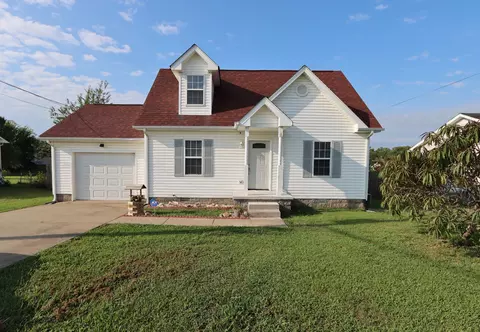 113 Gleaves Ln, Oak Grove, KY 42262
