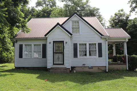 104 Hayes St, Hartsville, TN 37074