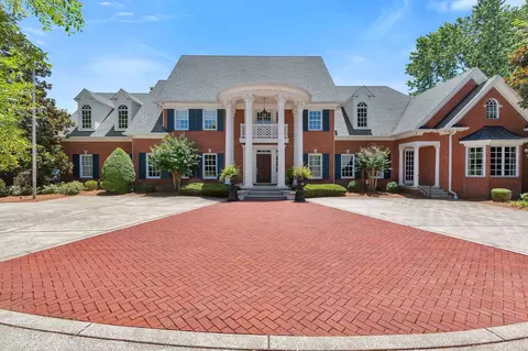 3018 N Thompson Ln, Murfreesboro, TN 37129