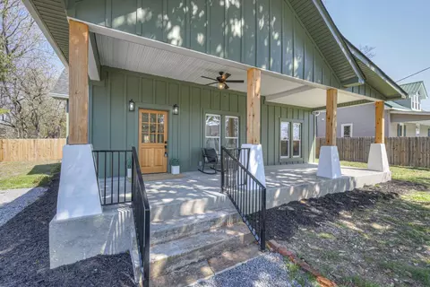 608 E Main St, Watertown, TN 37184