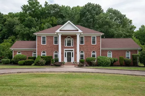 1900 Palmer Dr, Springfield, TN 37172