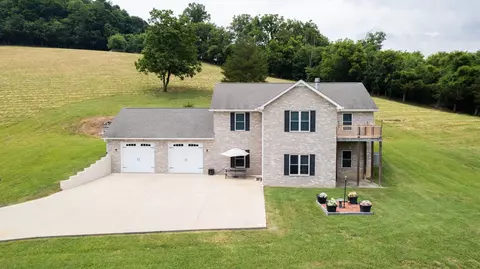 28 Windy Hollow Ln, Elmwood, TN 38560
