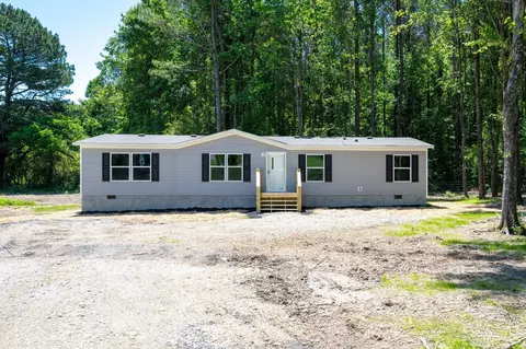 163 Walker Ln, Chickamauga, GA 30707