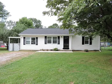 607 Riverside Dr, Manchester, TN 37355