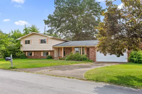 4200 Forest Plaza Dr, Hixson, TN 37343