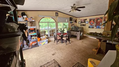 2228 Parker Rd, Morrison, TN 37357 photo 3