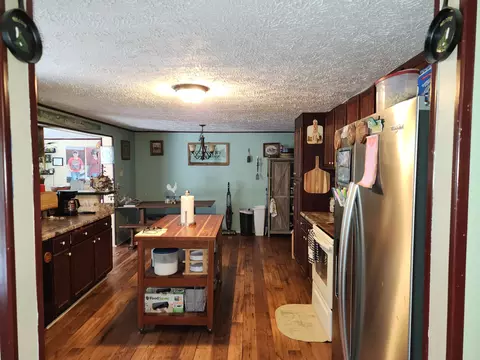2228 Parker Rd, Morrison, TN 37357 photo 6