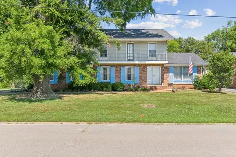 3729 Edgewater Dr, Nashville, TN 37217