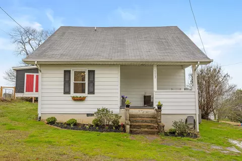 113 Elm St, Rossville, GA 30741