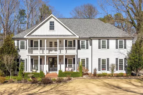 8323 Mill Race Dr, Ooltewah, TN 37363