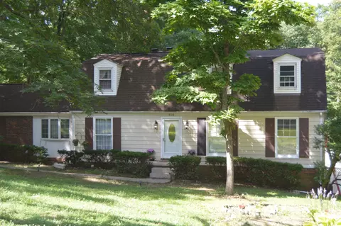 464 Rivermont Dr, Clarksville, TN 37043
