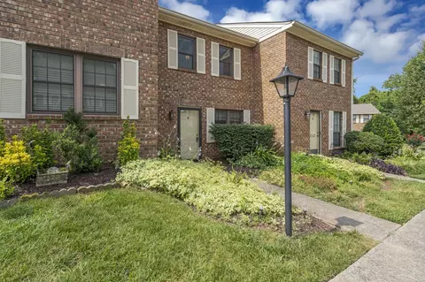 214 Thistle Ln, Hermitage, TN 37076